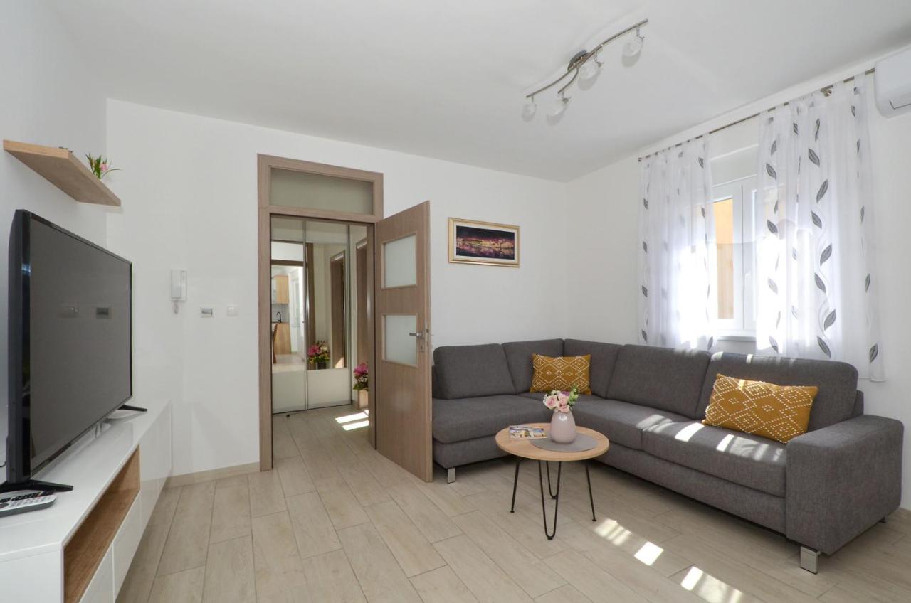 Apartman "Mary" Trogir Eksteriør billede